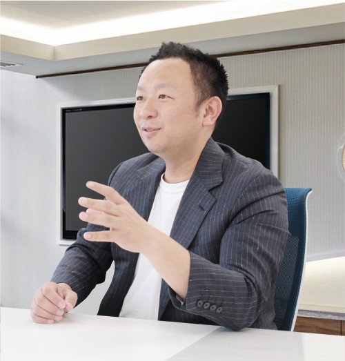 代表取締役「岸田賢治」